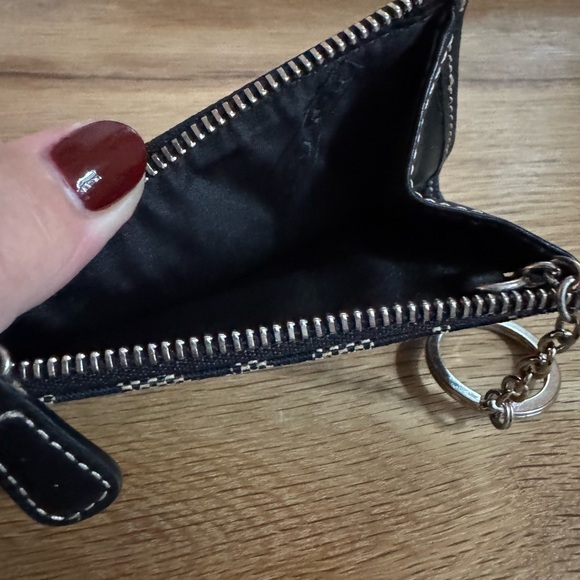 Vintage Coach Wallet - Picture 3 of 3